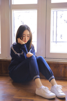 后入式狂日美女狂射